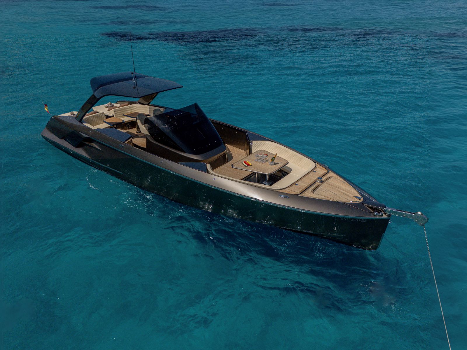 Hailey Su yacht charter Ibiza
